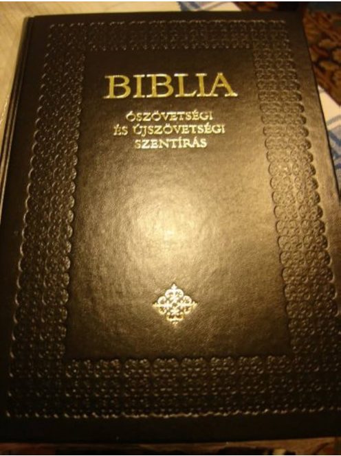 Biblia - Ószövetségi és Újszövetségi Szentírás - Családi Biblia (katolikus fordítás).